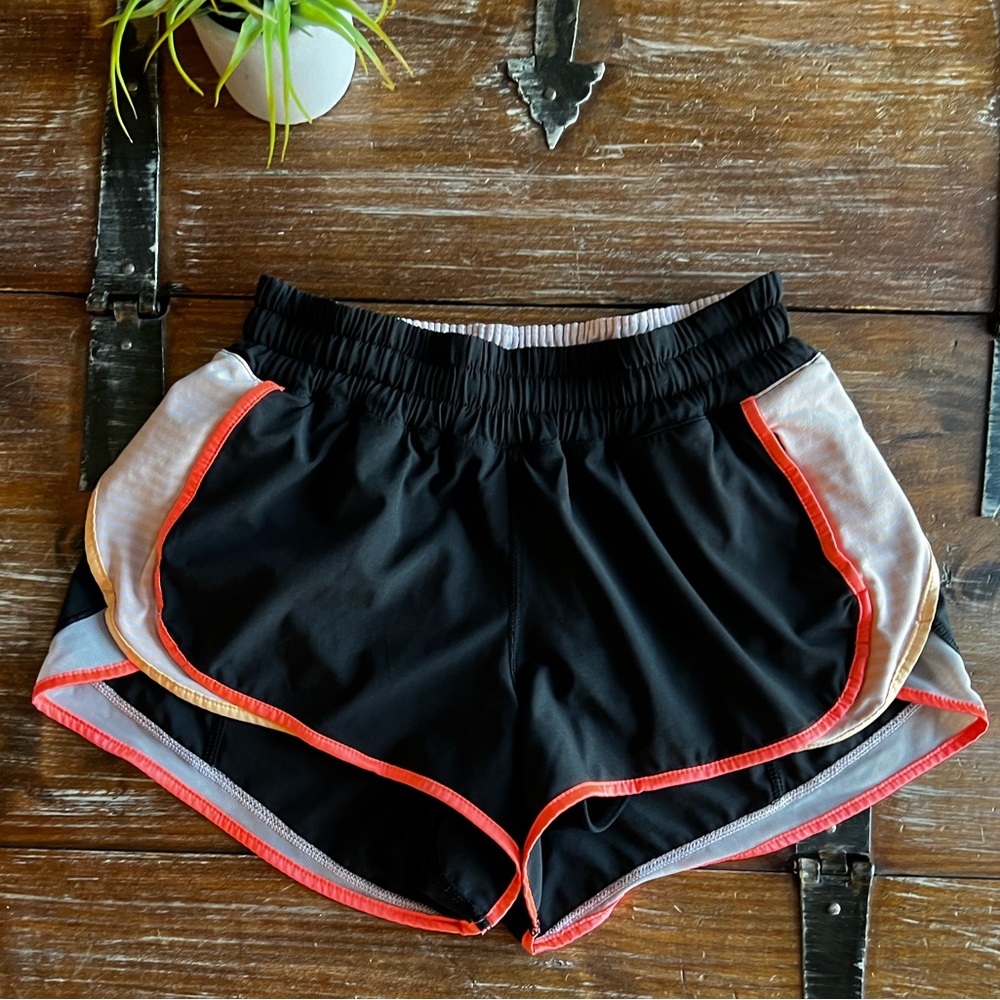 Women’s Lulu Shorts Size 4
